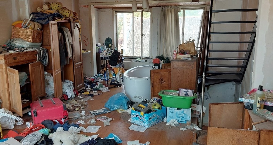 Rommelige woning voor reiniging door De Schoonmaakberen